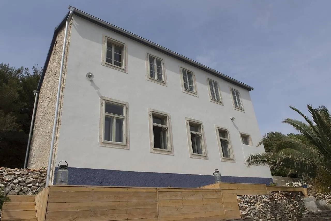 Bed and Breakfast Amarcord Skola Veli Rat Croazia
